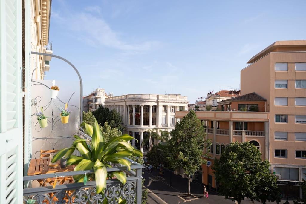 L40 2p 5mins Old Town & Sea/balcony & Ac Apartment
