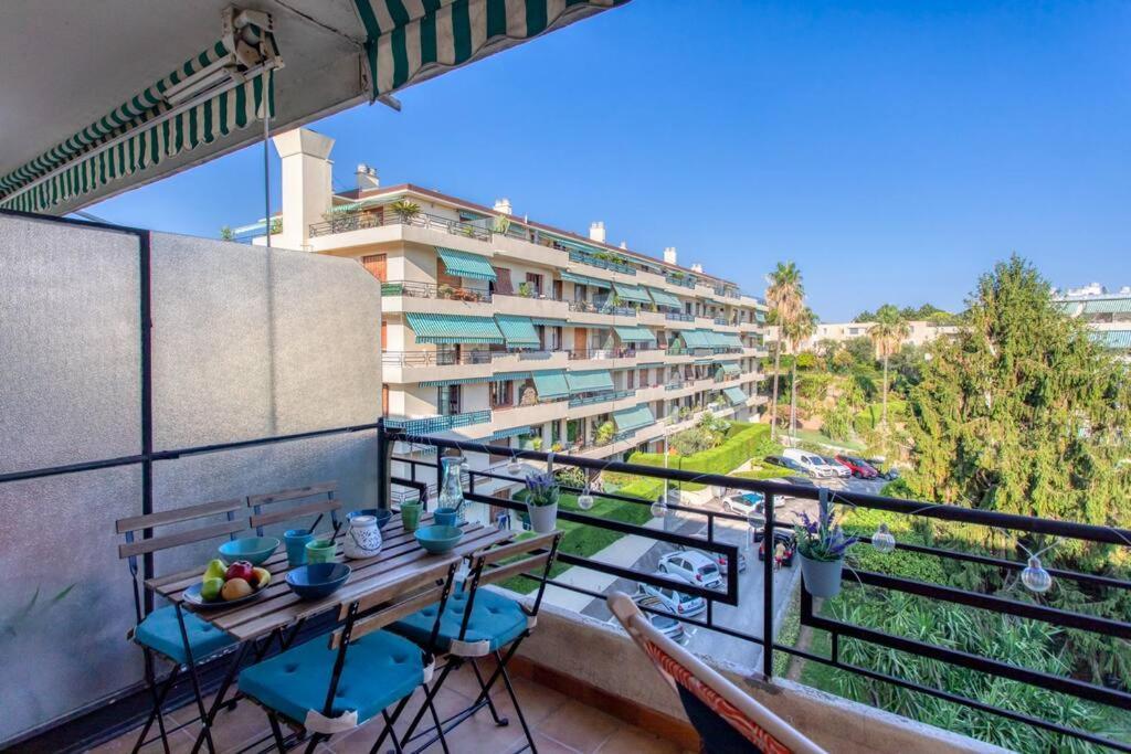 Apartment L45 St Marguerite Sea View/ Balcon, Parking Wifi Nice