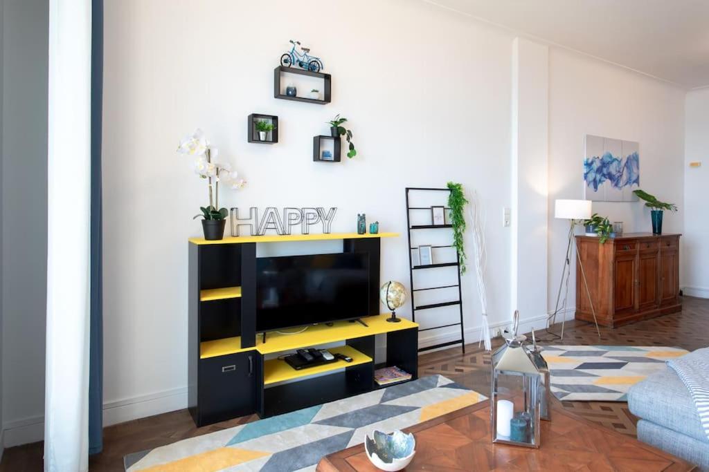 L14 2p Promenade Vue Climatise, Spacieux/ Balcon Apartamento *