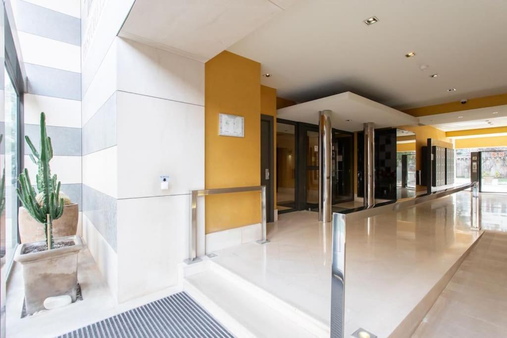 L18 Parking Terrace Ac 10mins Walk To Beaches Nice