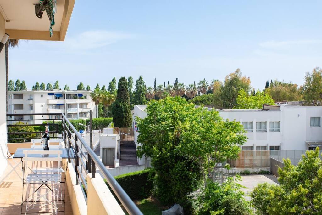 L27 2p Jasmins Sea View Parking & Ac Apartment