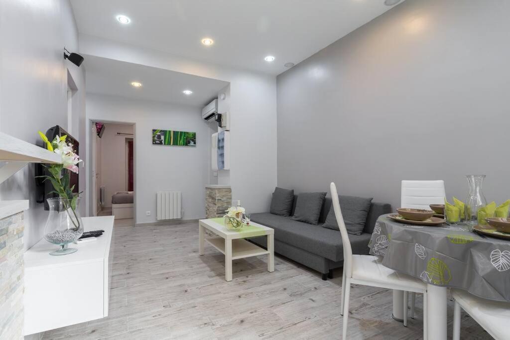L32 Mozart 2 Bedrooms, Ac, Wifi, 10 Mins Apartment Nice