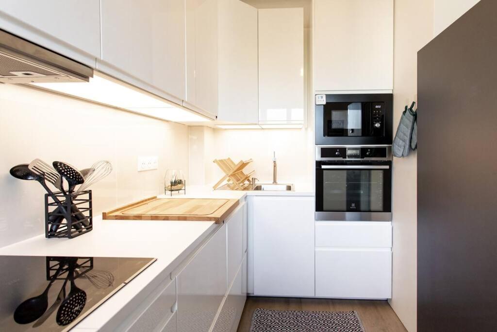 L45 St Marguerite Sea View/ Balcon, Parking Wifi * Nice