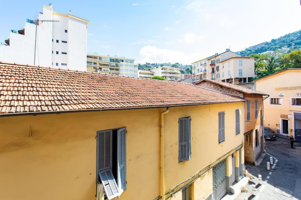 L44 1bdr Flat 10mins Walk To Port/balcon, Parking, Ac Apartment *