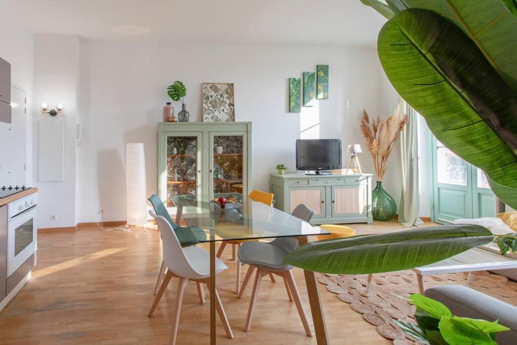 L40 2p 5mins Old Town & Sea/balcony & Ac Apartment