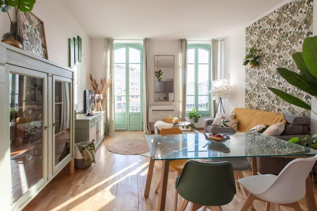 L40 2p 5mins Old Town & Sea/balcony & Ac * Nice