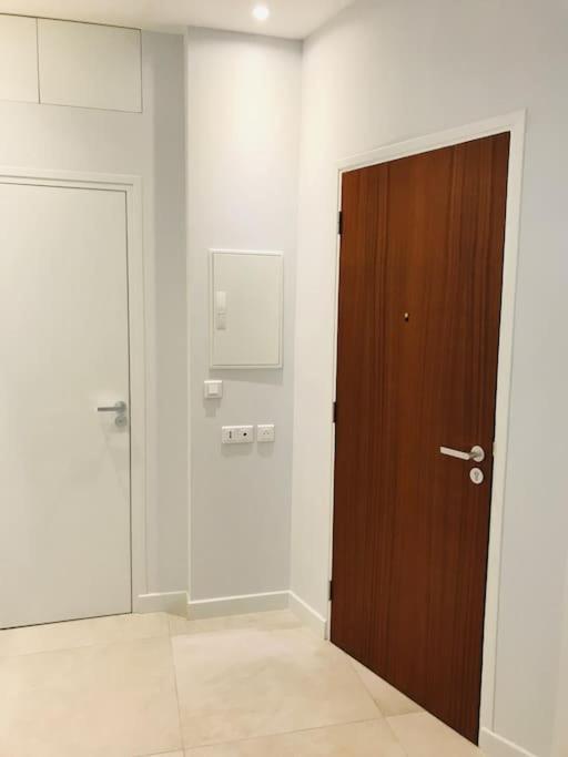 Tres Joli Situe Dans Le Centre De Appartement Nice