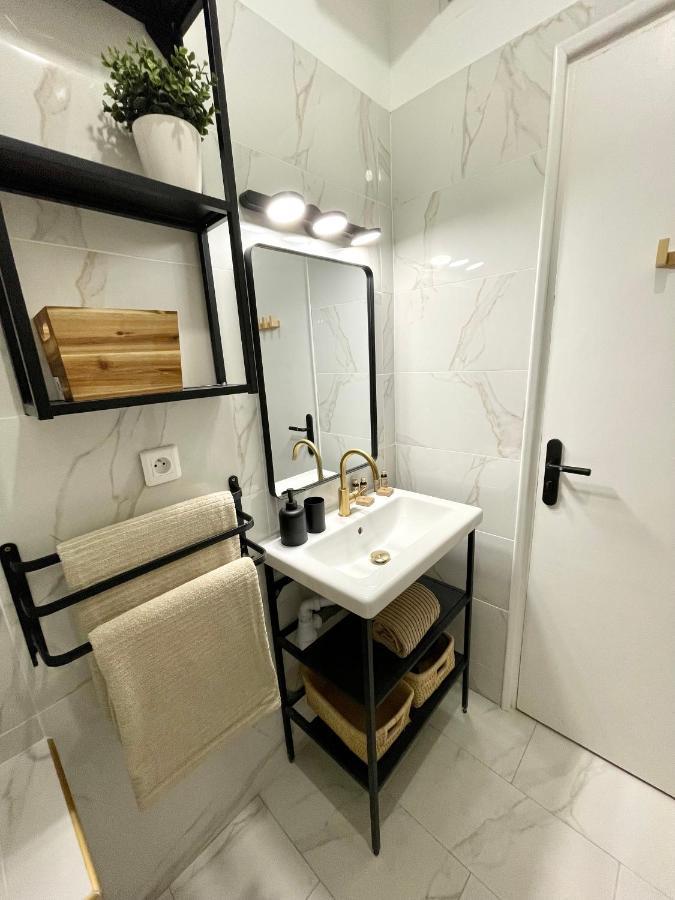 Apartamento Cosy Cocoon - 2 To 4 Travelers. Nice