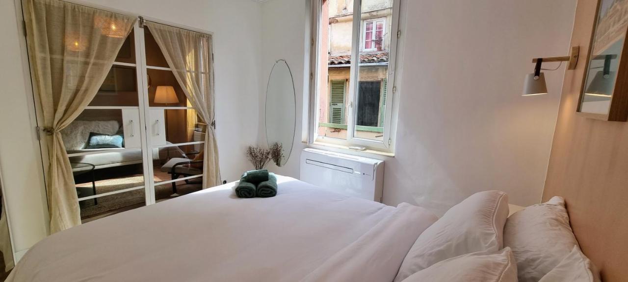 Charming In Vieux Apartment