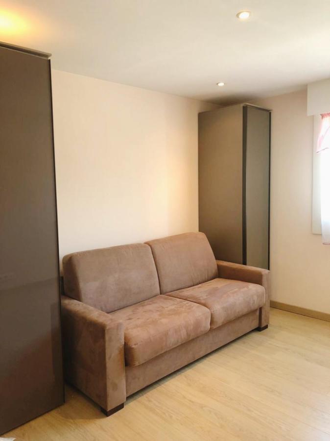 Apartment Luxurious Near The Airport Nice