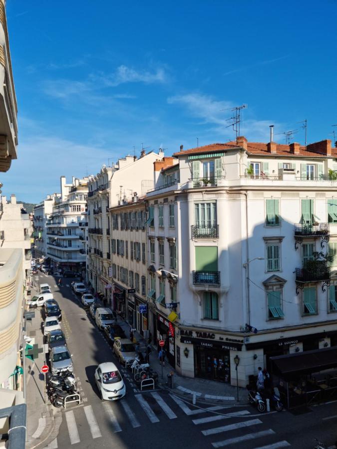 Chambre Privee Dans Un Nice