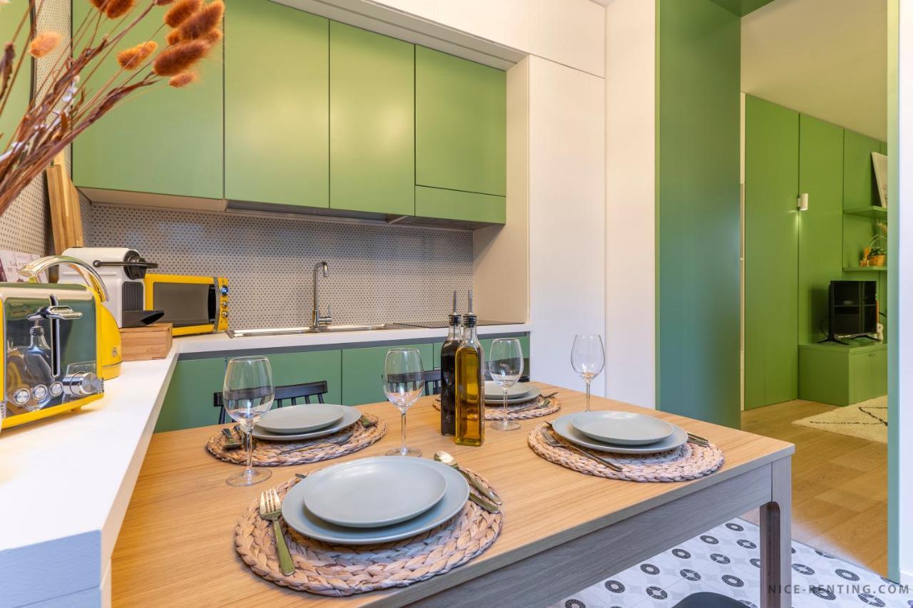 Renting - Bavastro - Luxurious Loft - 2 Bedroom - Ac - Balcony - Trendy Neighborhood *