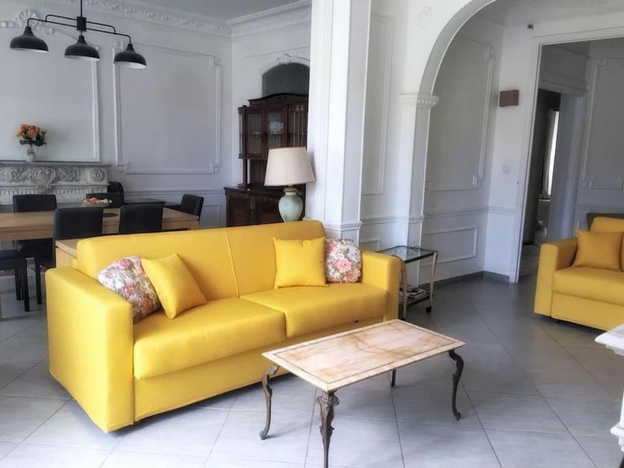 Sublime 4 Pieces Quartier Des Musiciens *