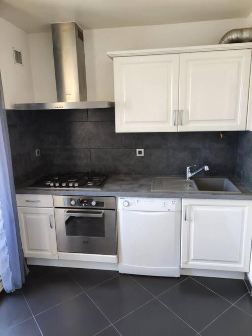 Apartment Appart Proche Bord De Nice