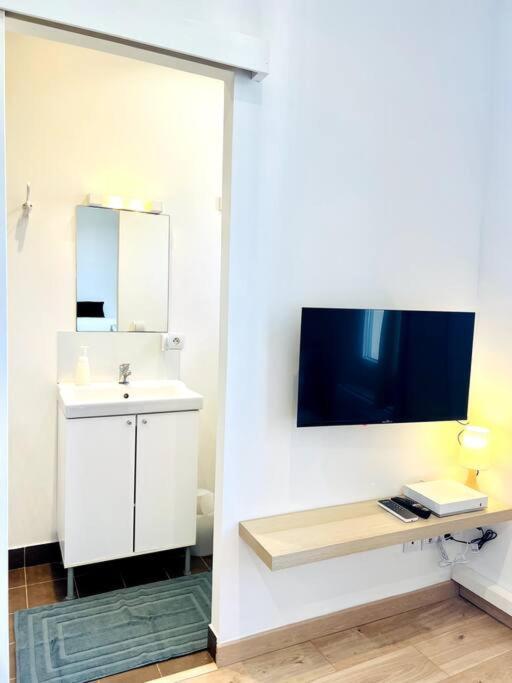 Le Raphael - A 10 Min De La - Wifi Et Climatisation Apartment Nice