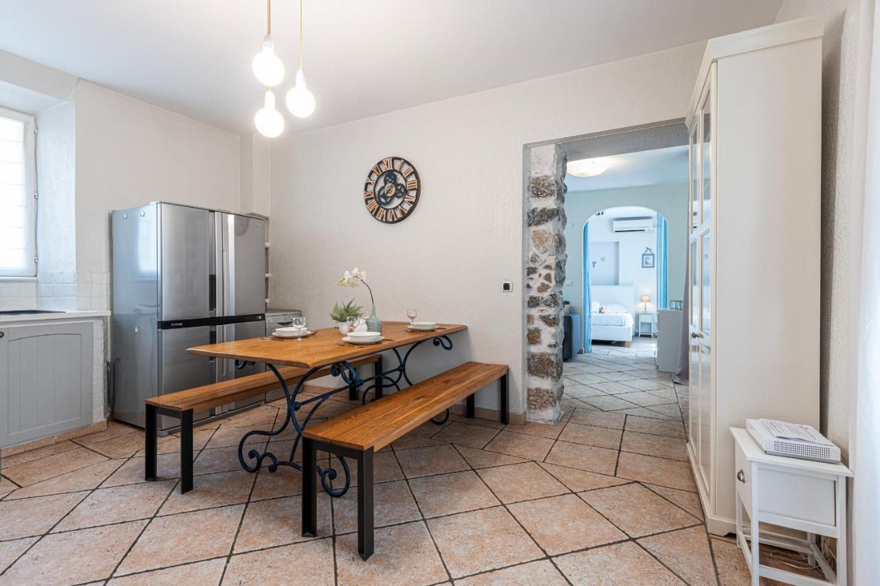 1 Bedroom In Port Apartment *