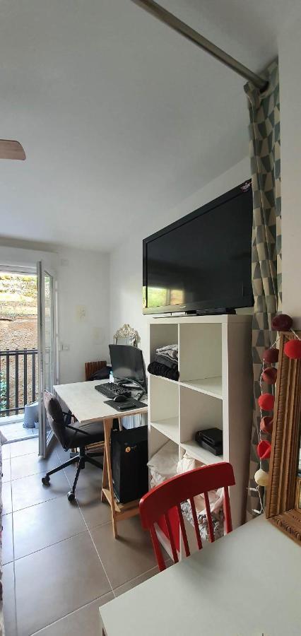 A 10 Min A Pied De La De Apartment *