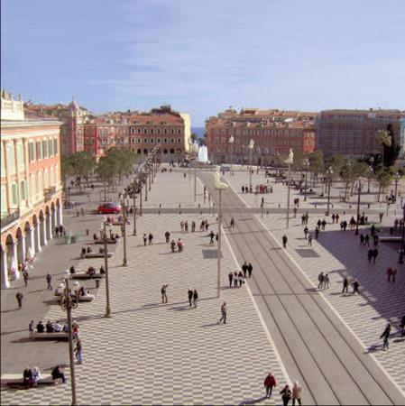 3 Pieces Climatise 4 Personnes Confort Plein Centre Nice