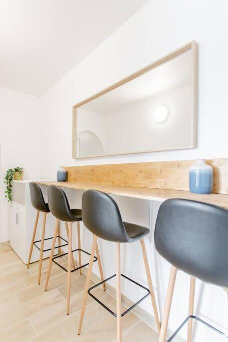 Accommodatie bij particulieren Private In Renovated - Tram 1 Min Walk Nice