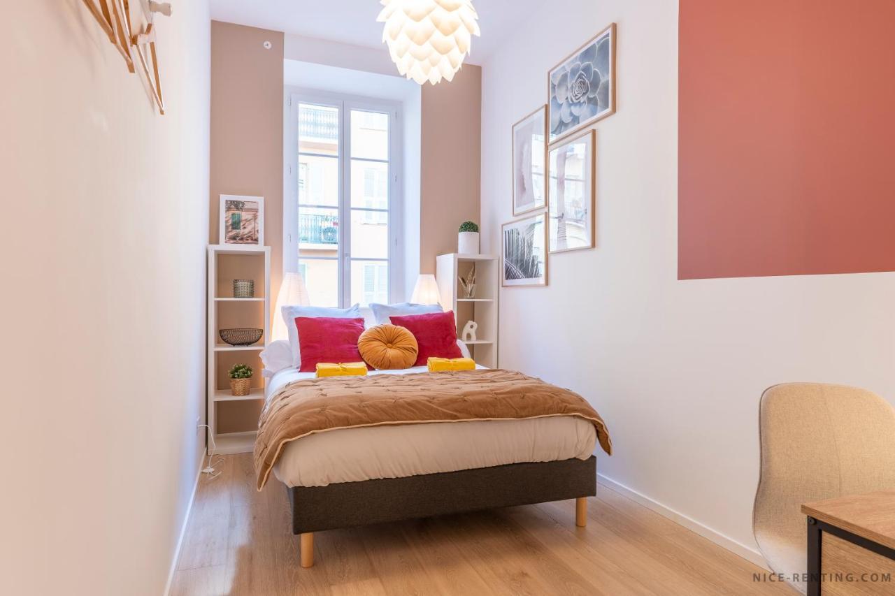 Renting - Bavastro - Luxurious Loft - 2 Bedroom - Ac - Balcony - Trendy Neighborhood *