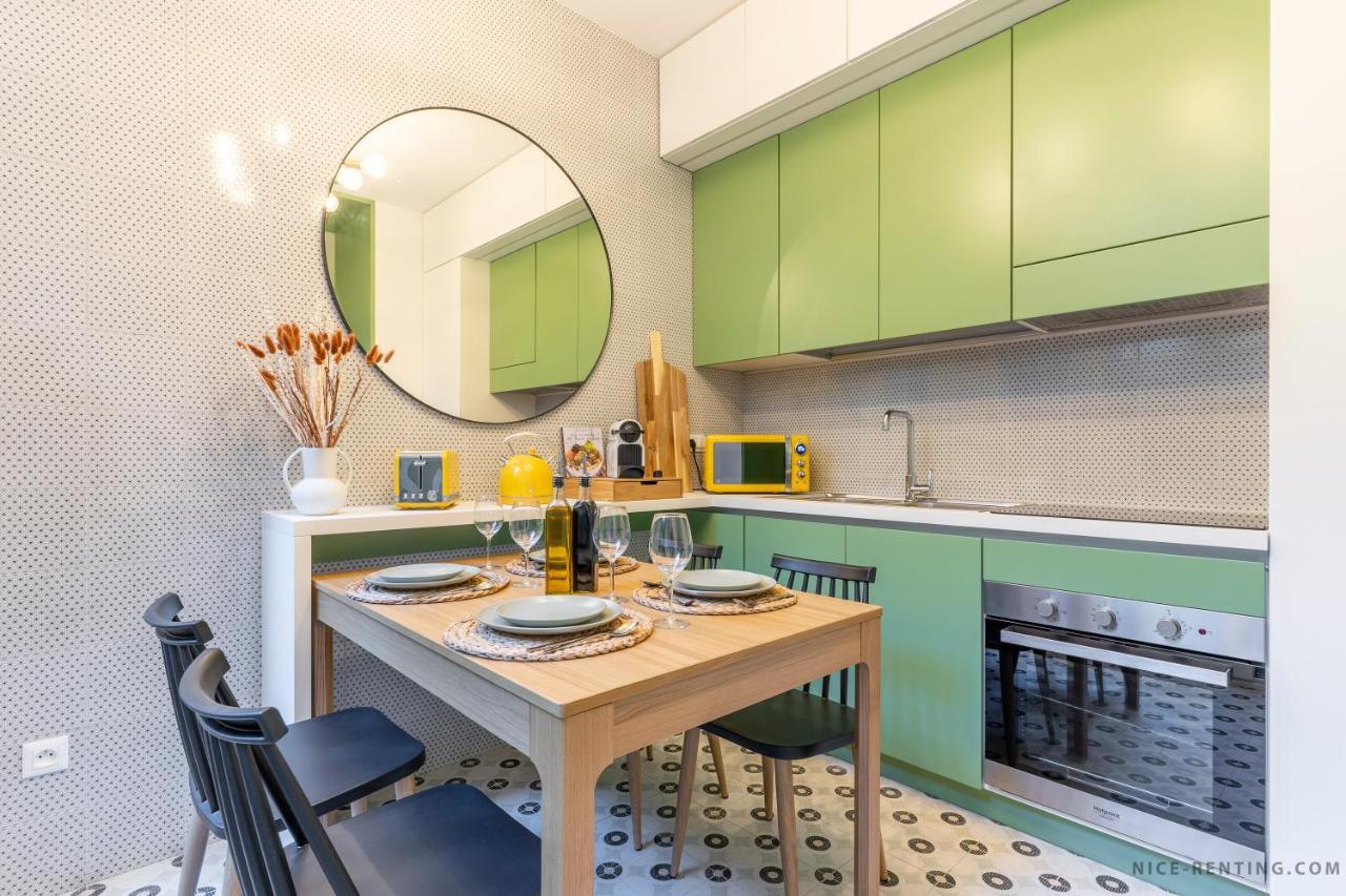 Renting - Bavastro - Luxurious Loft - 2 Bedroom - Ac - Balcony - Trendy Neighborhood Apartment