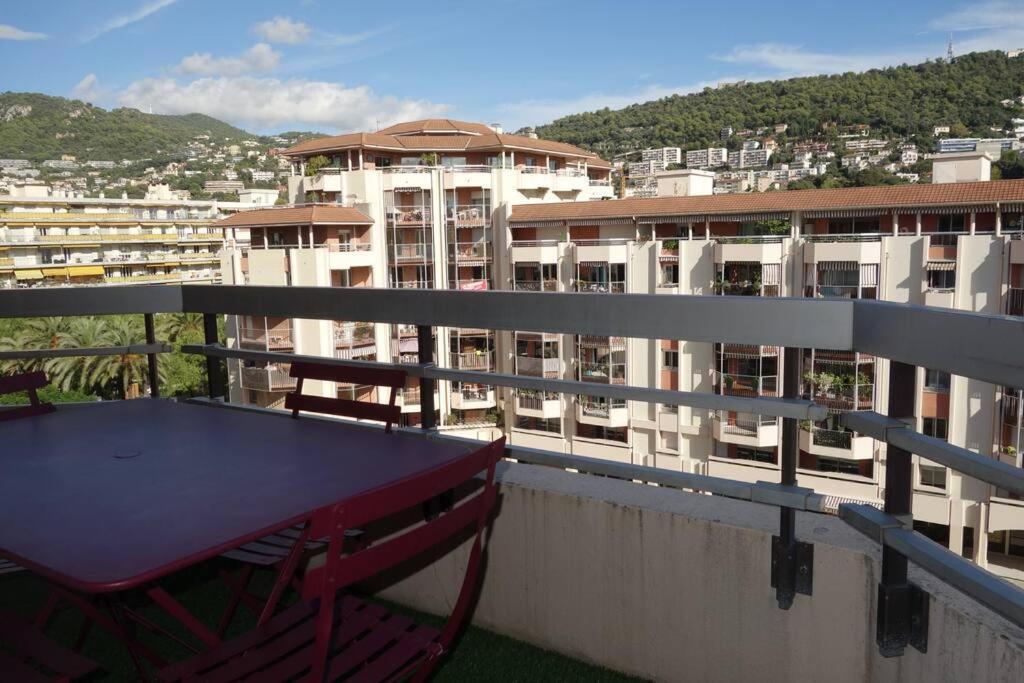 2 Bedrooms Port, Balcony, Ac, Toys, Kids Beds Apartment Nice