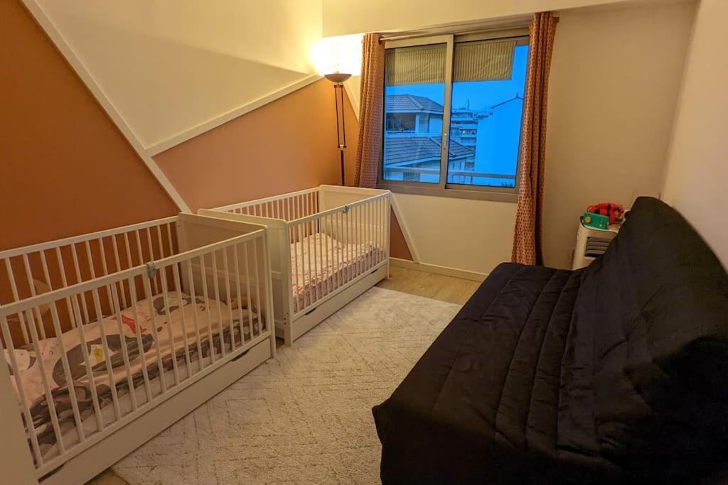 2 Bedrooms Port, Balcony, Ac, Toys, Kids Beds