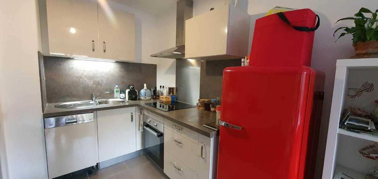 A 10 Min A Pied De La De Apartment *