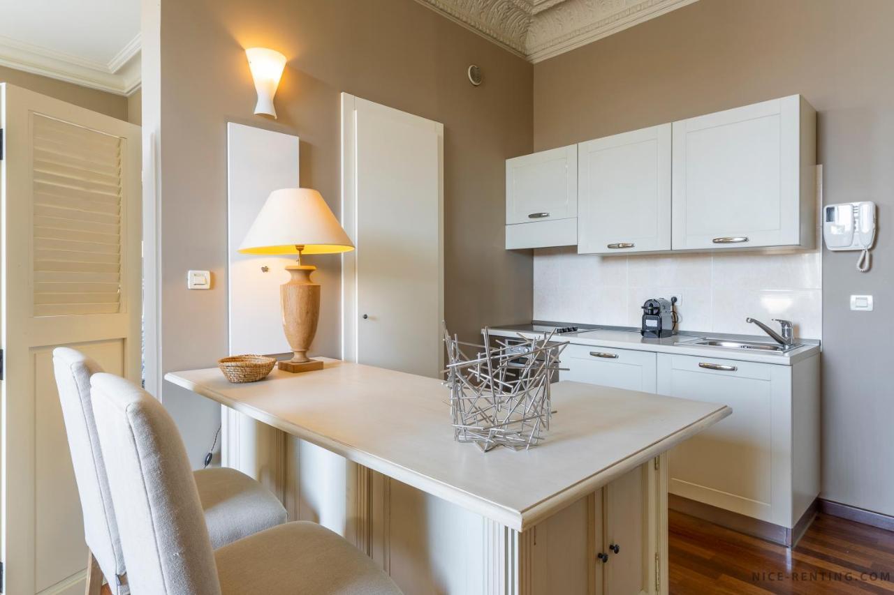 Renting - 13 Massena - Live A Dream Luxury Loft - Place Massena