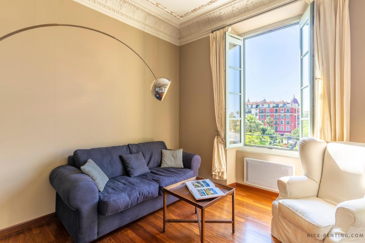 Renting - 13 Massena - Live A Dream Luxury Loft - Place Massena Apartment *