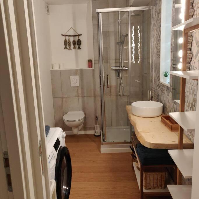 Apartment Au Coeur Du Vieux Nice: Pour 4 Nice