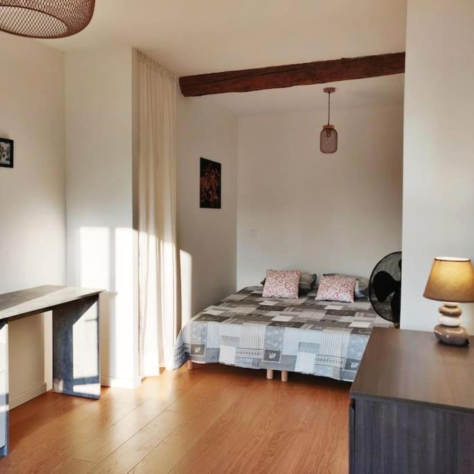 Apartment Au Coeur Du Vieux Nice: Pour 4