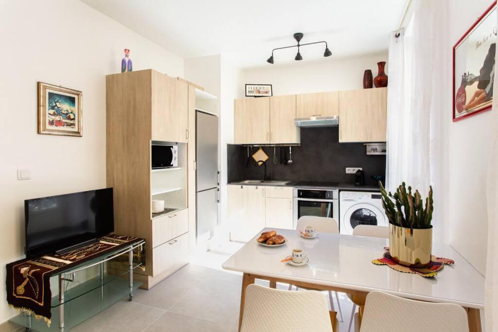 L6 2rooms 2mins Walk From Negresco & Sea Ac-wifi Apartment *