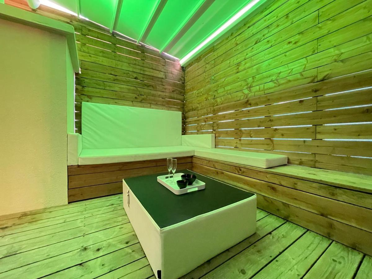 Loft Romantique Spa Apartment *