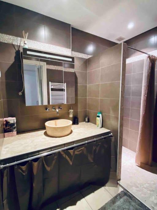 Nice, 100m Sea, 1 Bedroom, Promenade Des Anglais Apartment *