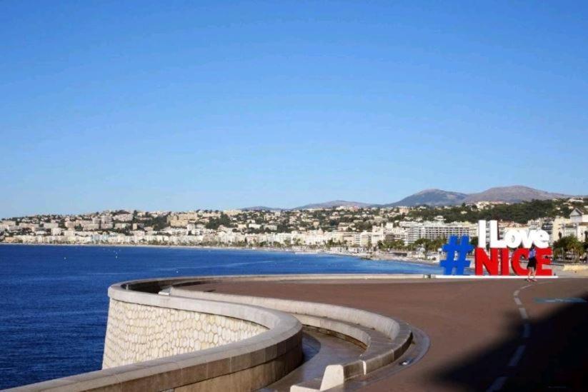 Pretty Flat, 100m Promenade In City Center Apartment *