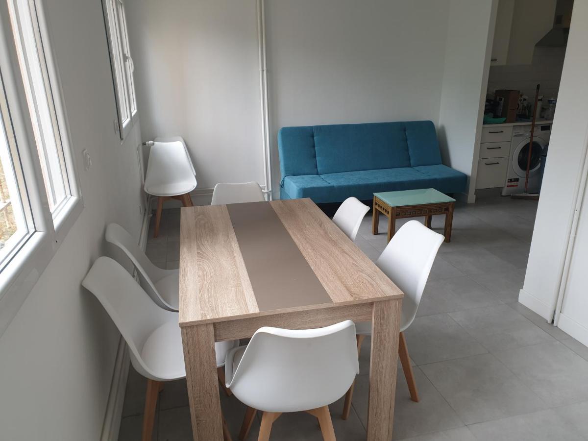Renove 2023 Proche Aeroport 5min, Gare Sncf 2 Min, Tramway Au Pied De L'immeuble , Parking Possible, Renovated 2023 Near The Airport 5 Min, Train Station 2 Min, Tram Next To The Building 1 Min, Parking Possible Apartment