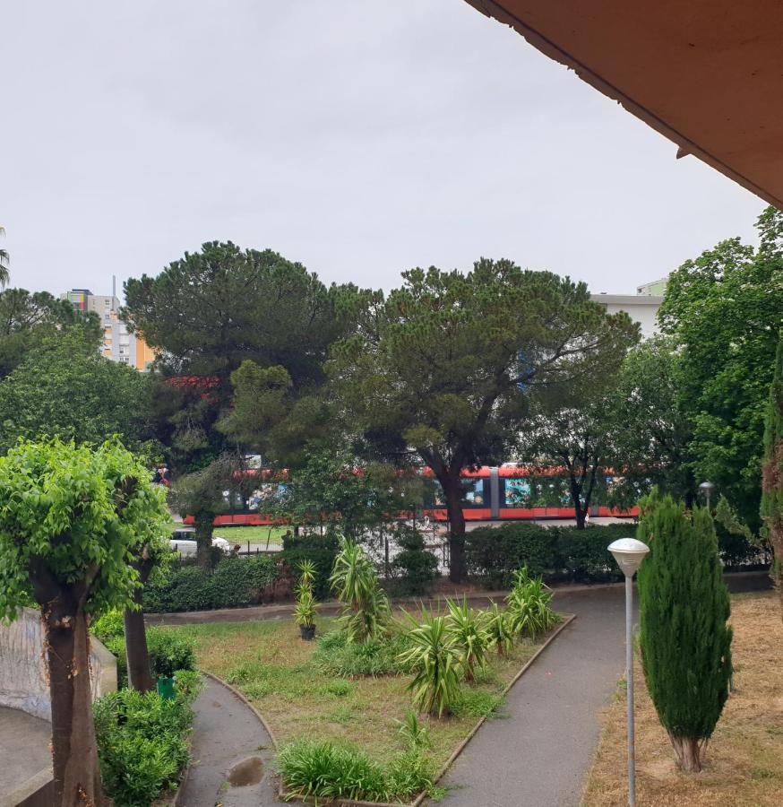 Renove 2023 Proche Aeroport 5min, Gare Sncf 2 Min, Tramway Au Pied De L'immeuble , Parking Possible, Renovated 2023 Near The Airport 5 Min, Train Station 2 Min, Tram Next To The Building 1 Min, Parking Possible Apartamento *