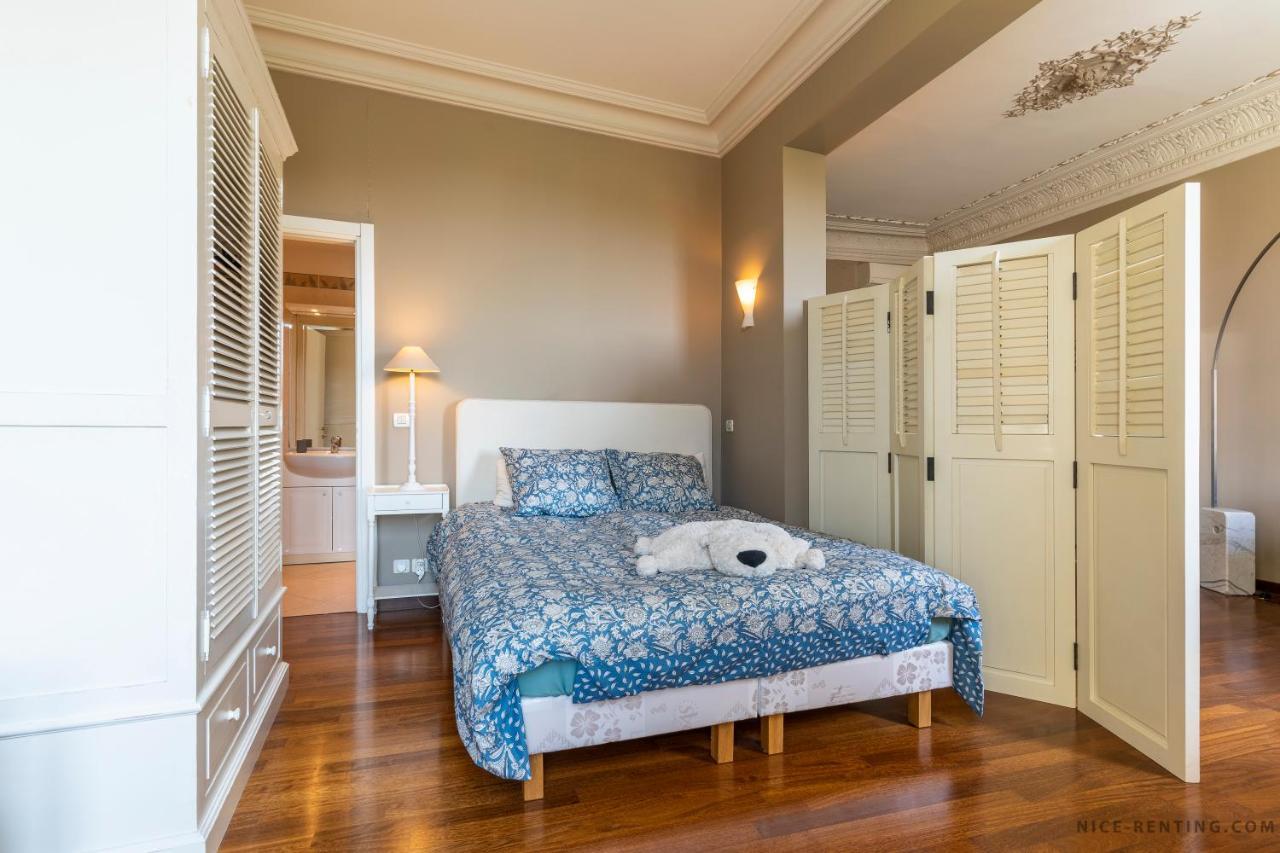 Renting - 13 Massena - Live A Dream Luxury Loft - Place Massena Nice