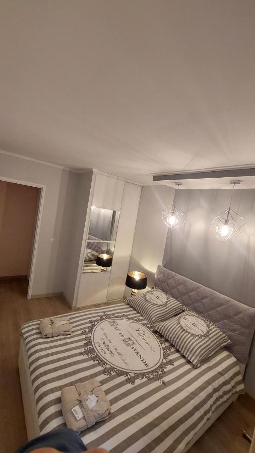 Apartment-avenue Des Fleurs - 06000 Nice