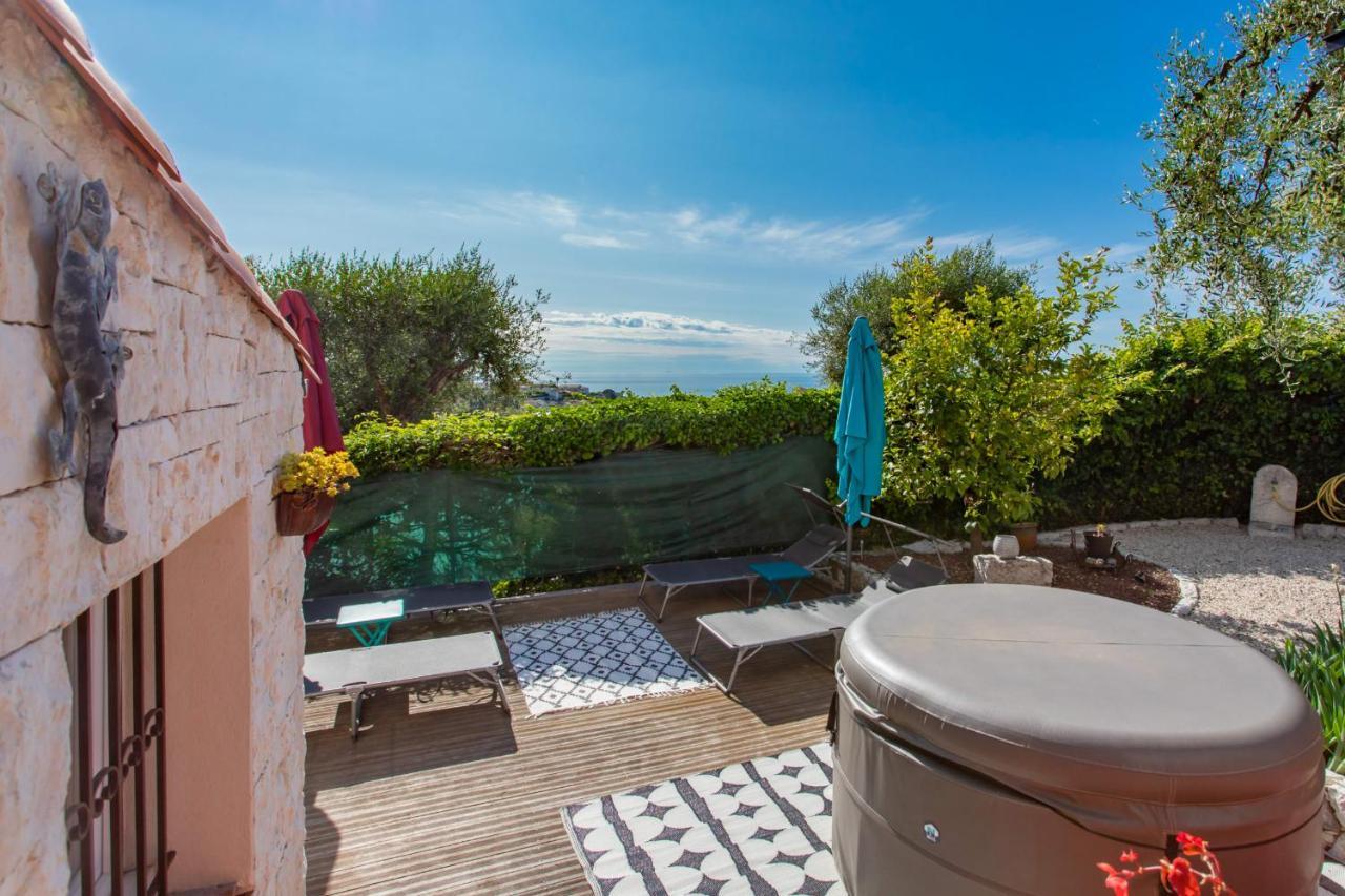 Beautiful In A Peaceful Location In Nice