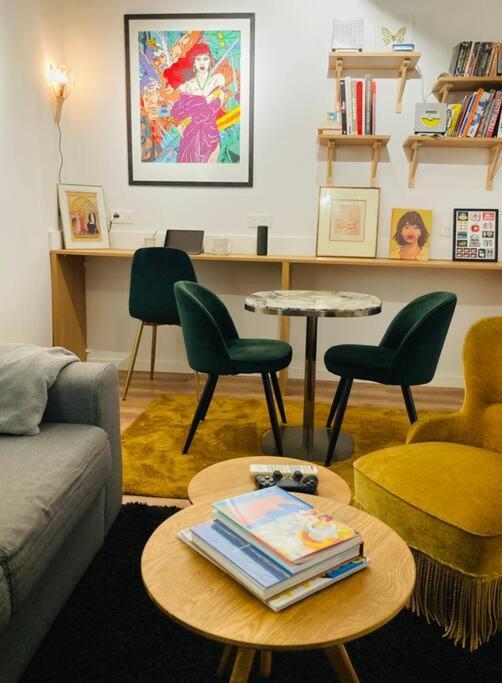 Vieux Garibaldi Renove * Nice