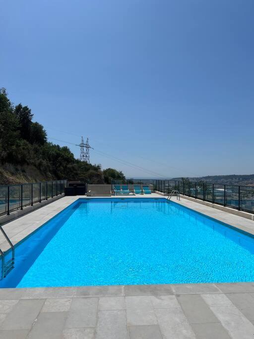 Apartment Tres Joli 2 Pieces Calme Ensoleille Avec Piscine *