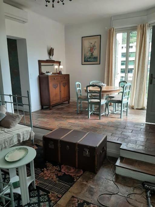 Jardin Piscine Holiday home *
