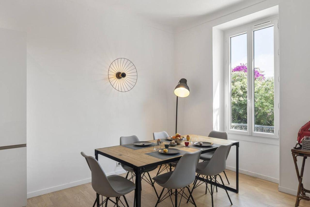 White Light, 1 Minute A Pied Du Port! * Nice