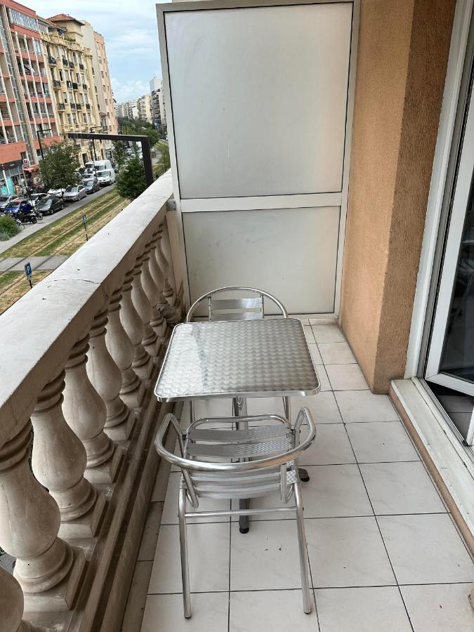 Studio Piscine 150 Metres Bord De * Nice