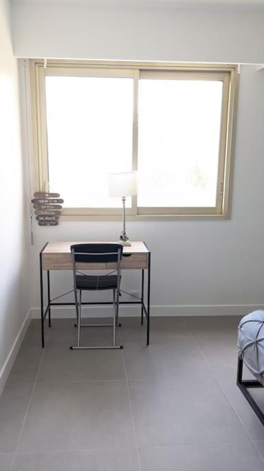 3 Pieces Dans Avec Piscine