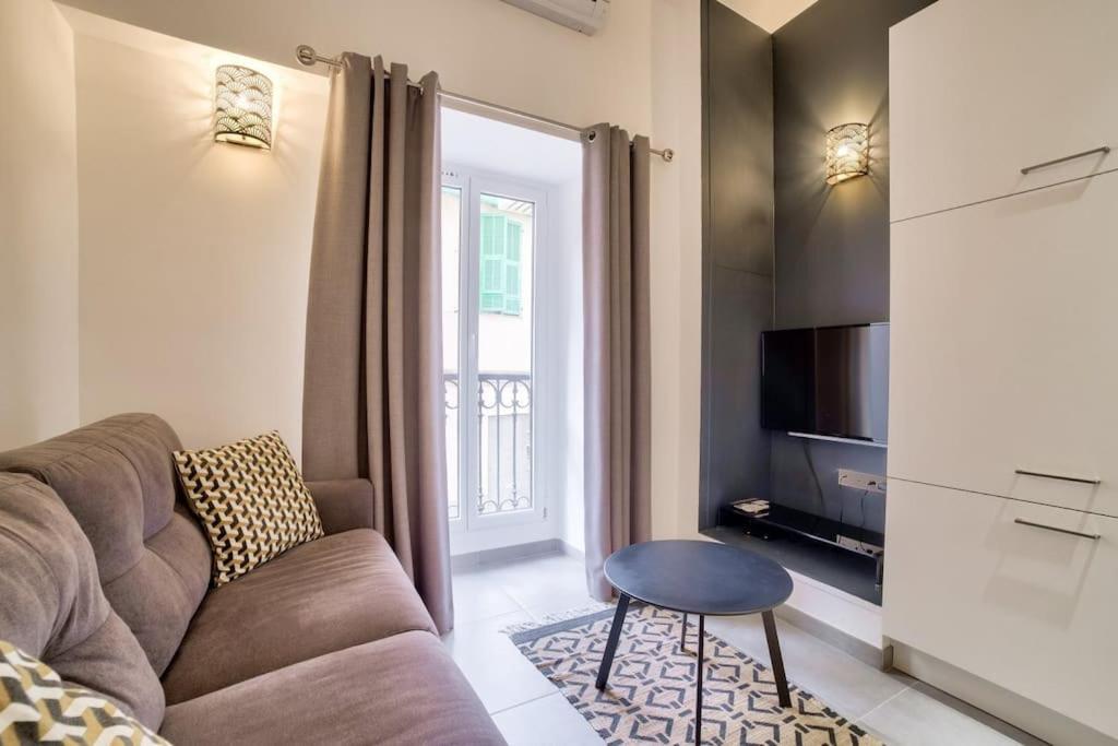 Apartment Studio Proche De La Basilique De Notre Dame Nice
