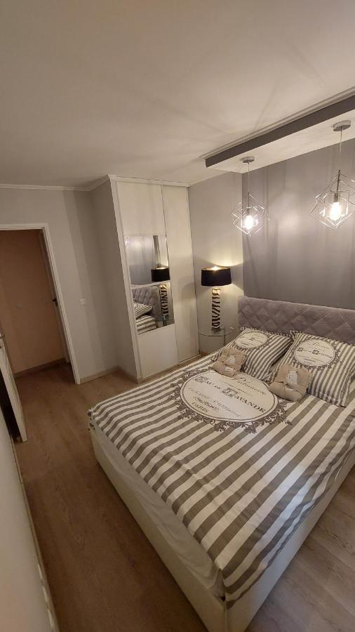 Apartment-avenue Des Fleurs - 06000
