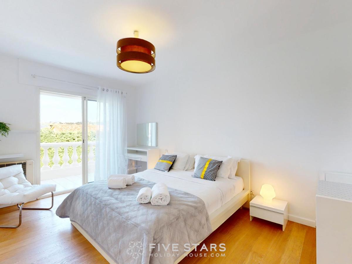 Elise Five Stars Holiday House Villa